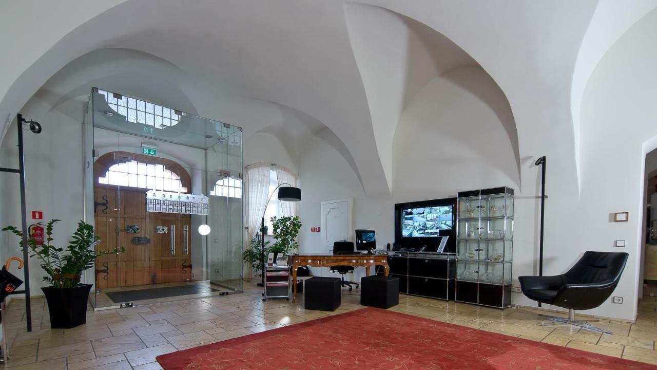 Palac Pakoszow Schlosshotel Wernersdorf Jelenia Góra Exterior foto The interior of the museum
